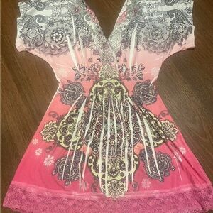 Women's Pink Ombre Lace-Hem Printed V-Neck Top